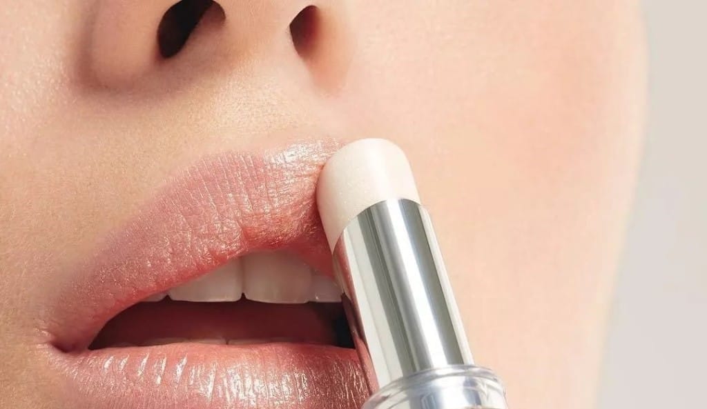 Labial glitter: el toque festivo perfecto para tus labios